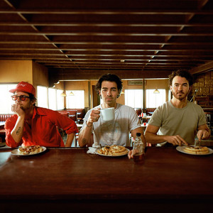Waffle House - Jonas Brothers listen song